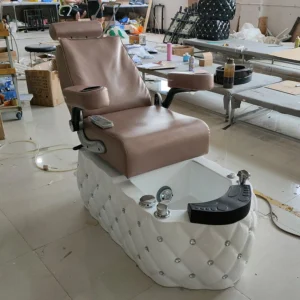 Great Foshan Factory Luxury Gold Beauty Salon Luxury SPA Pedicure Chair with Magnetic Jet